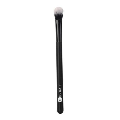 Cosmetics Blend Trend - 006 Highlighter Pinsel (Pinsel für einfaches Auftragen von Highlighter) - Weiche, synthetische Borsten und Holzgriff