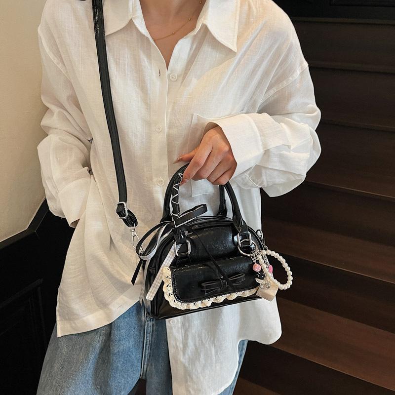 

Versatile Women s Bags New Women s Portable Shoulder Bags Crossbody Bags no pendant чорний