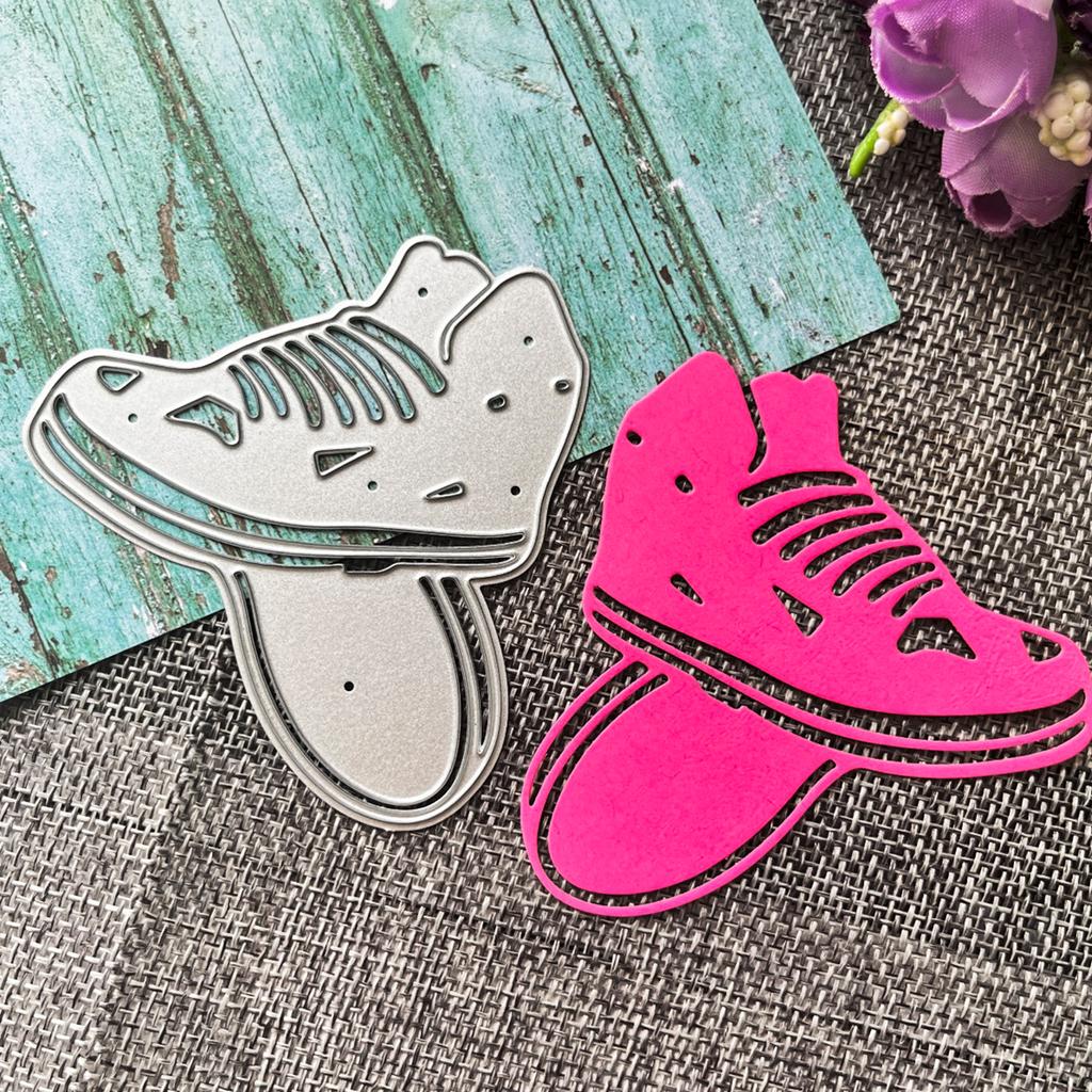 GLOBLELAND Fustelle Scarpa Metallo Taglio Muore Pattini Da Ghiaccio Taglio Muore Stencil Modello Fustelle In Metallo per Stencil In Metallo per Carta Scrapbooking Decor