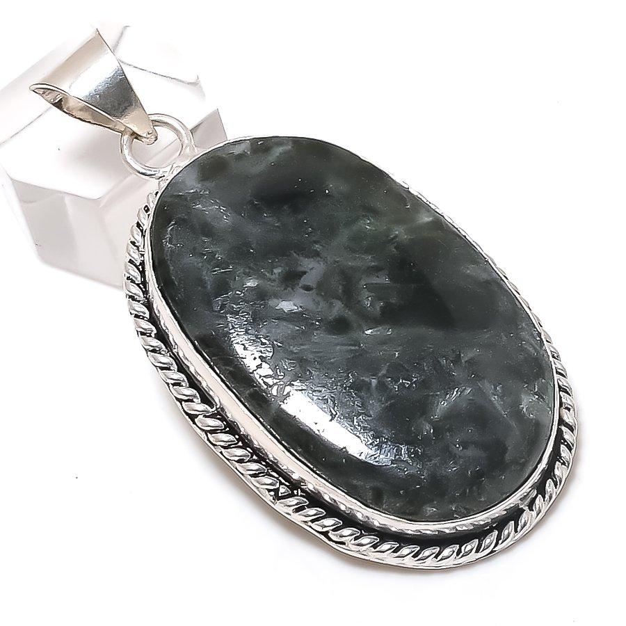 

Natural Seraphinite Gemstone 925 Sterling Silver Jewelry Pendant 2.36 h6Y51