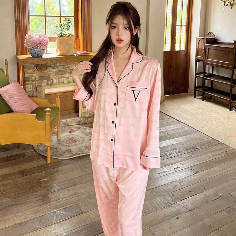 New pajamas women's summer ice silk short-sleeved trousers cardigan high-end silk can be worn outside loungewear suit