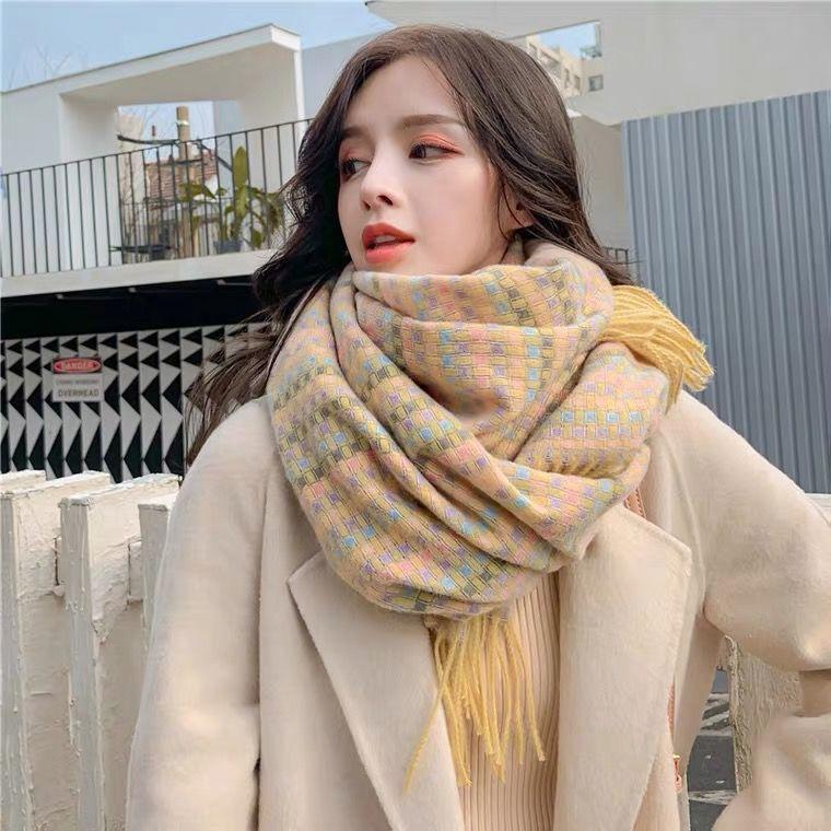 Winter New Korean Version of Xiaoxiangfeng Plaid Scarf Female Winter Student Versatile Shawl Thickened Scarf Cute Girl