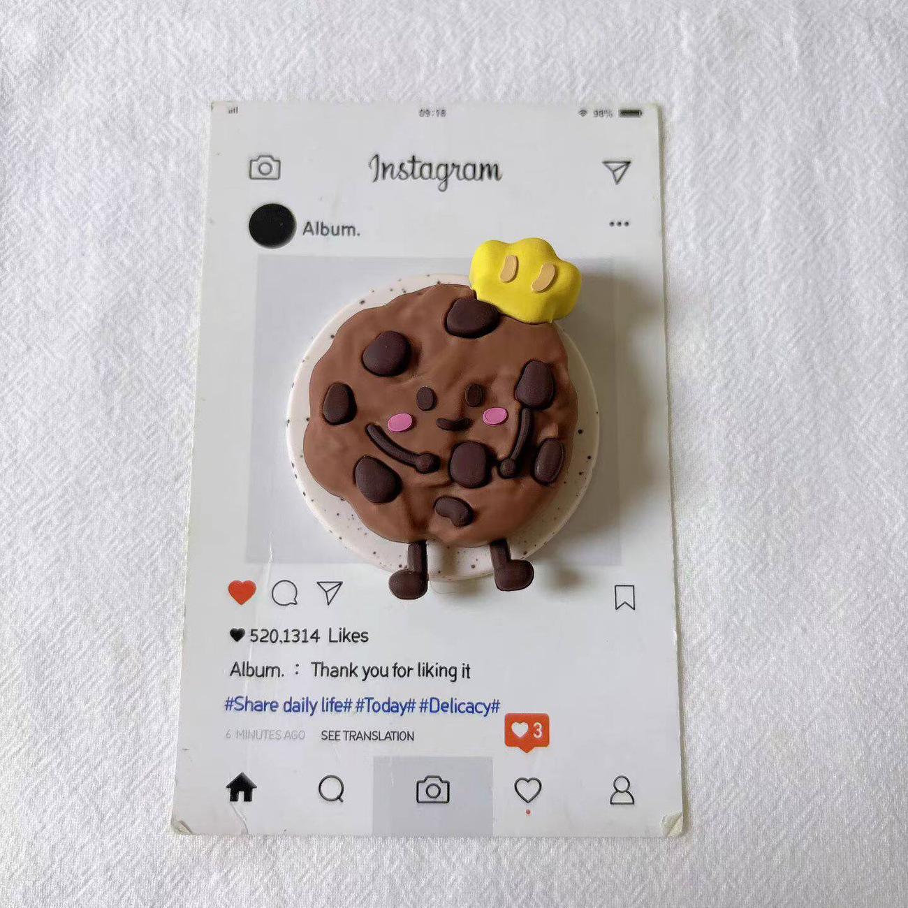 Silicone Cartoon Cookie MagSafe Retractable Phone Holder with Strong Magnetic Suction