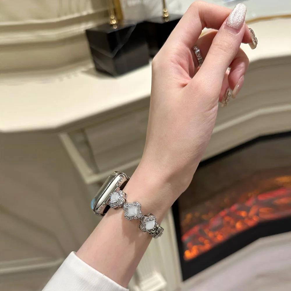 Four-leaf Clover Diamond Slim Glitter for Apple Iwatch Series 9 7 8 6 5 4 Ultra 2 Watch Series 49mm 38mm 40mm 41mm 44mm 45mm