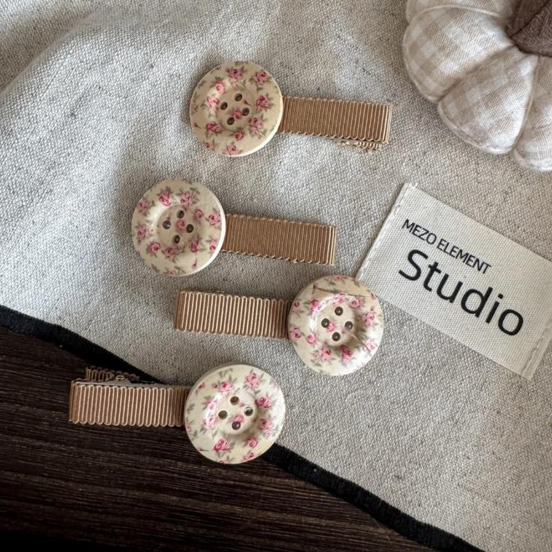 Vintage Button Hair Clips for Women Hand-painted Wooden Floral Barrettes Delicate Polka Dot Ribbon for Bridesmaid Hair Decor