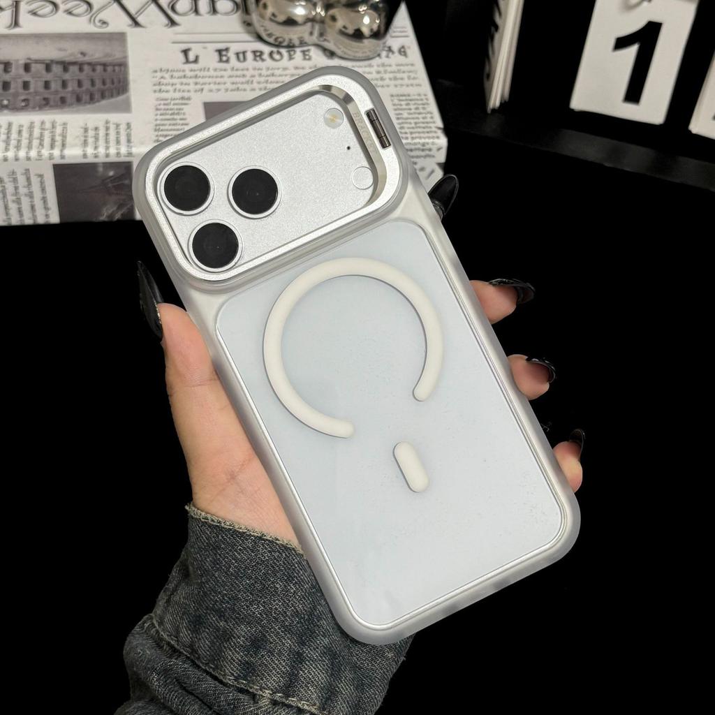 Applicable to iPhone18Promax skin-sensitive lens holder magnetic mobile phone case Apple 17 transparent all-inclusive protective case