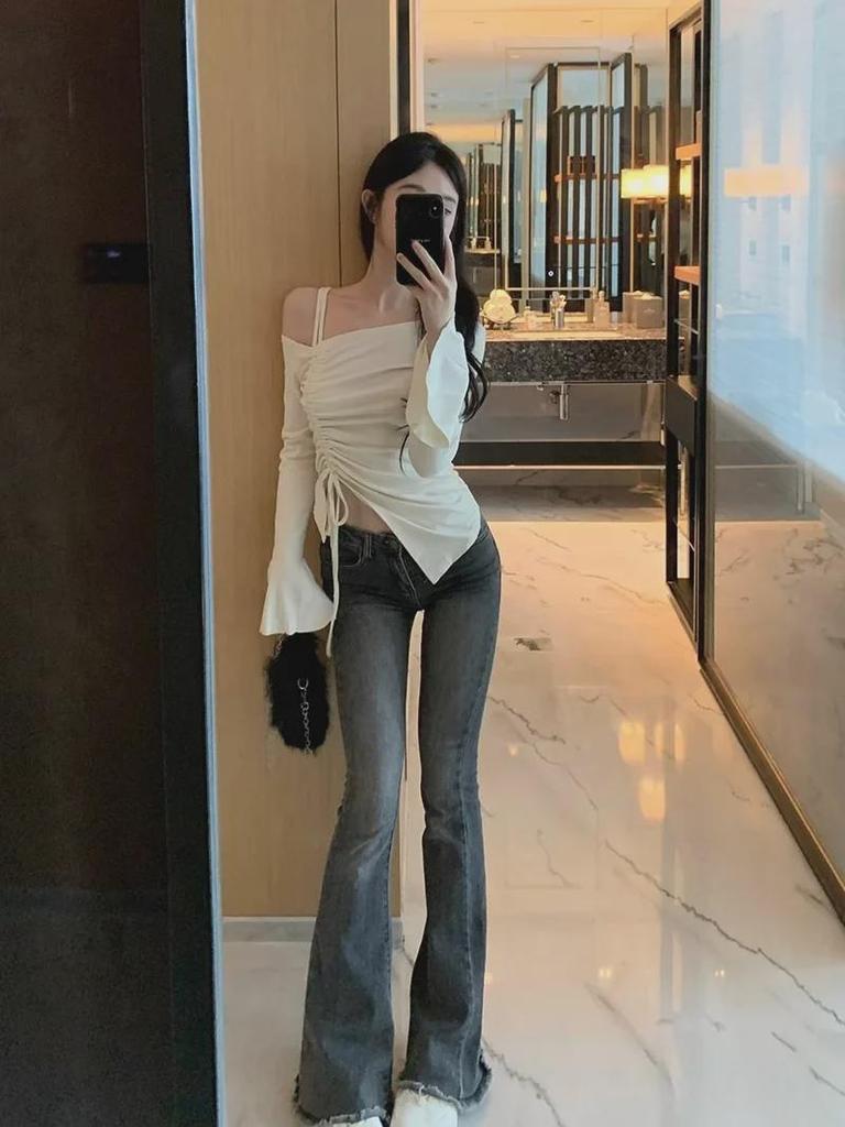 Dámská halenka s odhalenými rameny, stahovací šňůrkou, slim fit a dlouhým rukávem