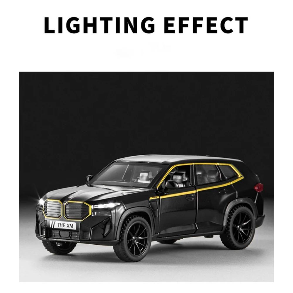 1/32 BMW THE XM SUV Alloy Car Model Sound and Light Pull Back Children's Toy Collectibles Birthday Gift