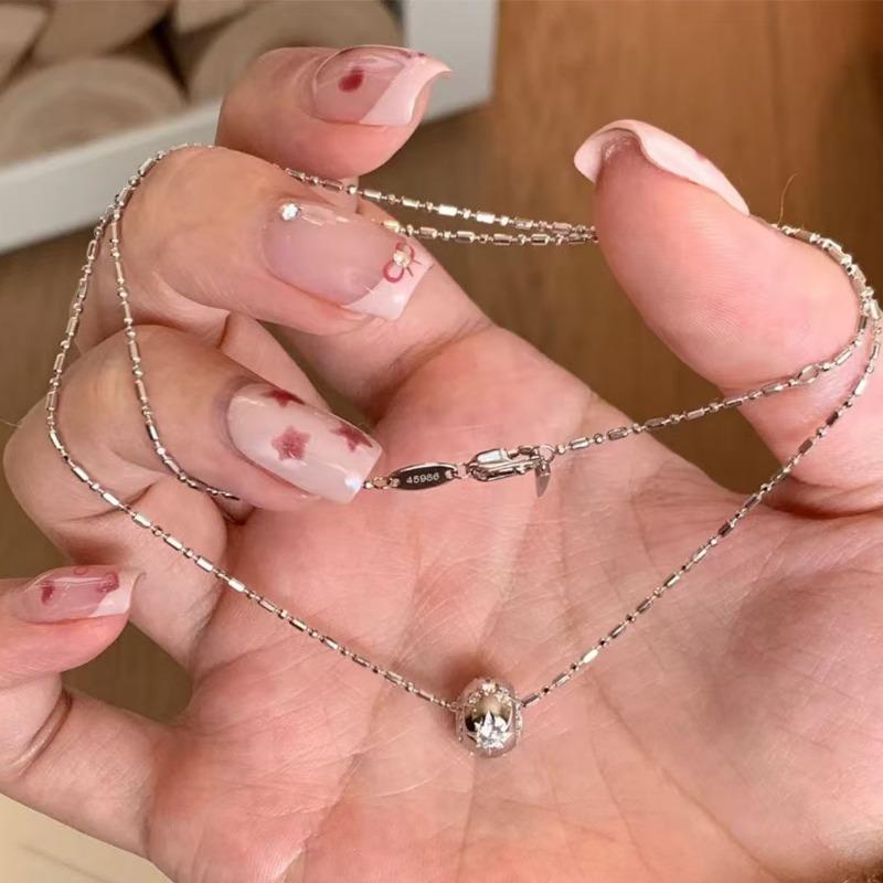 Classic Glossy Round Bead inlay Diamond Star Necklace silver  Inspired Sparkling Pendant Clavicle Chain Wedding  Gift