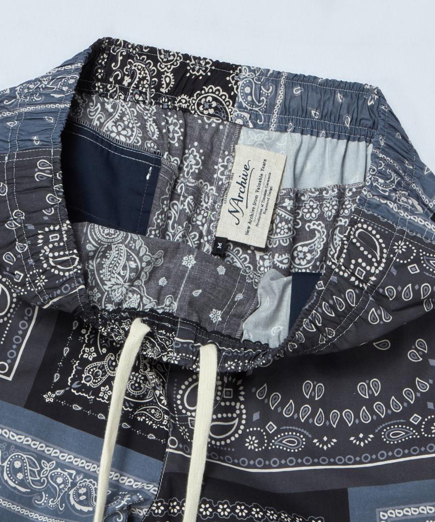 BEYOND CLOSET Bandana Patch Detail String Pants Navy