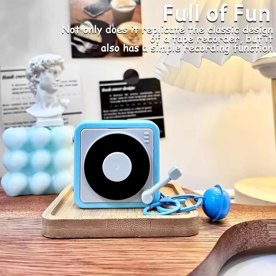 Retro Gramophone Music Box Keychain Creative Stress Relief Toy for Women Bag Charm Vintage Style Accessory
