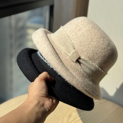 French Retro Small Fragrance Style Wool Fisherman Hat for Women In Autumn and Winter Hepburn Style Curled Basin Hat Elegant Gold Gift Hat