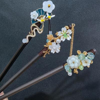 Vintage Wooden Floral Hair Stick Bridal Handmade Elegant Hairpin For Bun Updo Wedding Bride Hair Accessories Female Daily Wear