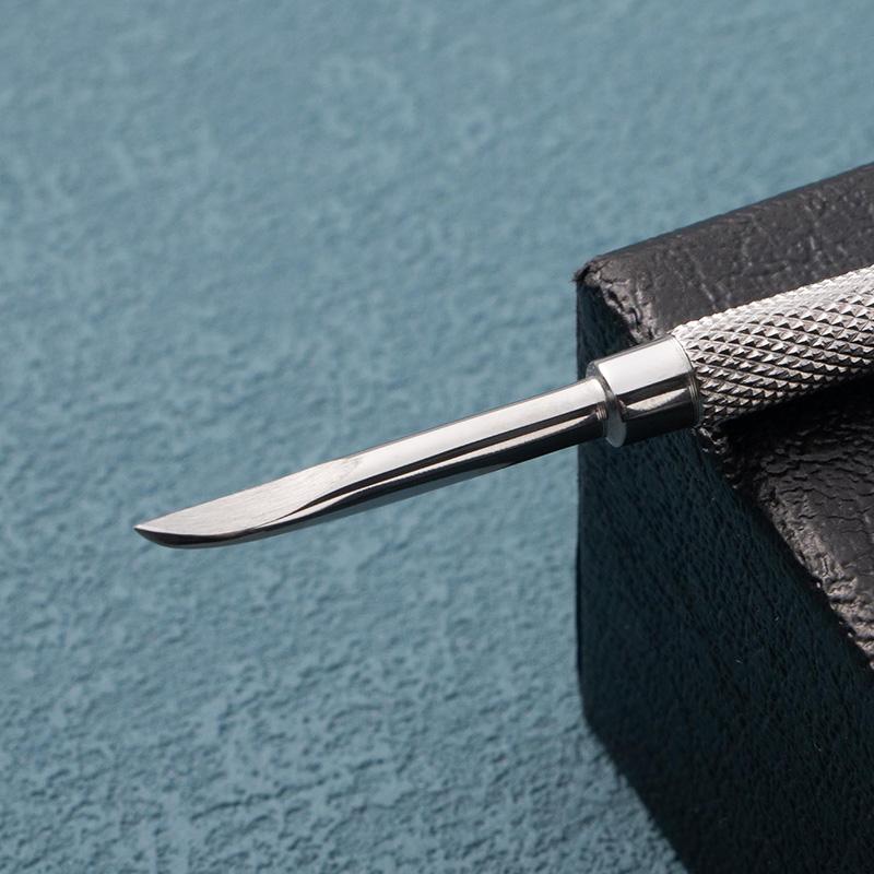 Professional Disposable Dual-Ended Nail Cuticle Pusher Durable Care Tool with Non-Slip Surface for Scraping Dead Skin
