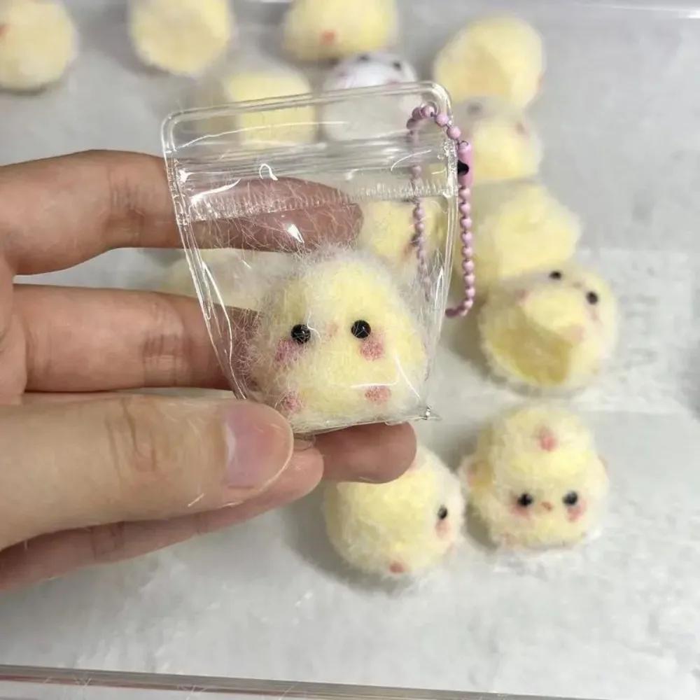1/2 Pezzi Giocattoli Miniatura a Rimbalzo Lento per Alleviare lo Stress Spremibili in TPR Appiccicosi Mini Pulcino Giocattoli Antistress Giocattoli Morbidi Nuovi Oggetti Fidget