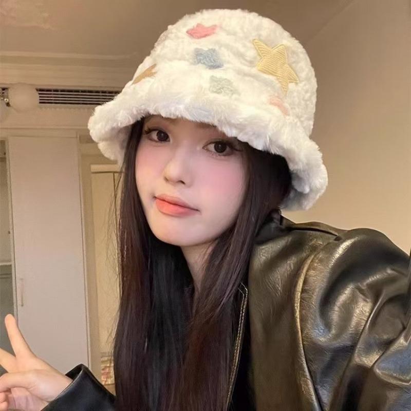 Cute star plush bucket hat women's autumn and winter new thickened plush cute versatile ear protectors keep warm and show a small face