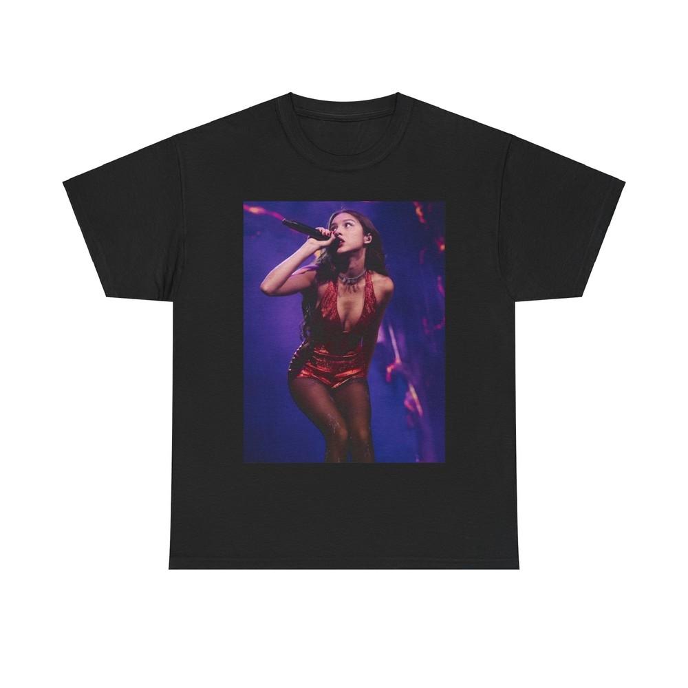 

Olivia Rodrigo GUTS tour Shirt Sour M