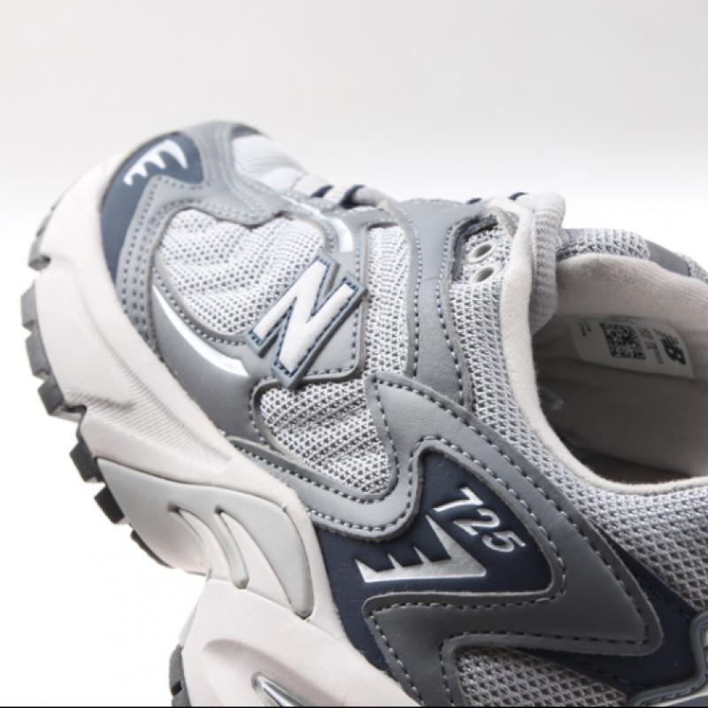 New Balance Ml725aj Sneakers