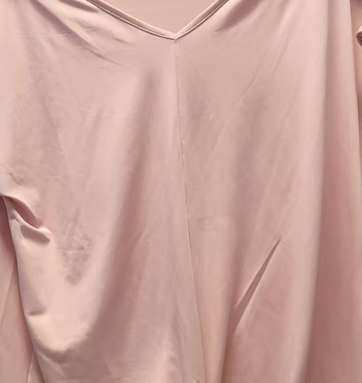 2026 Bestseller Solid V-Neck Short-Sleeve Women's T-shirt: Elegant Spring/Summer Style