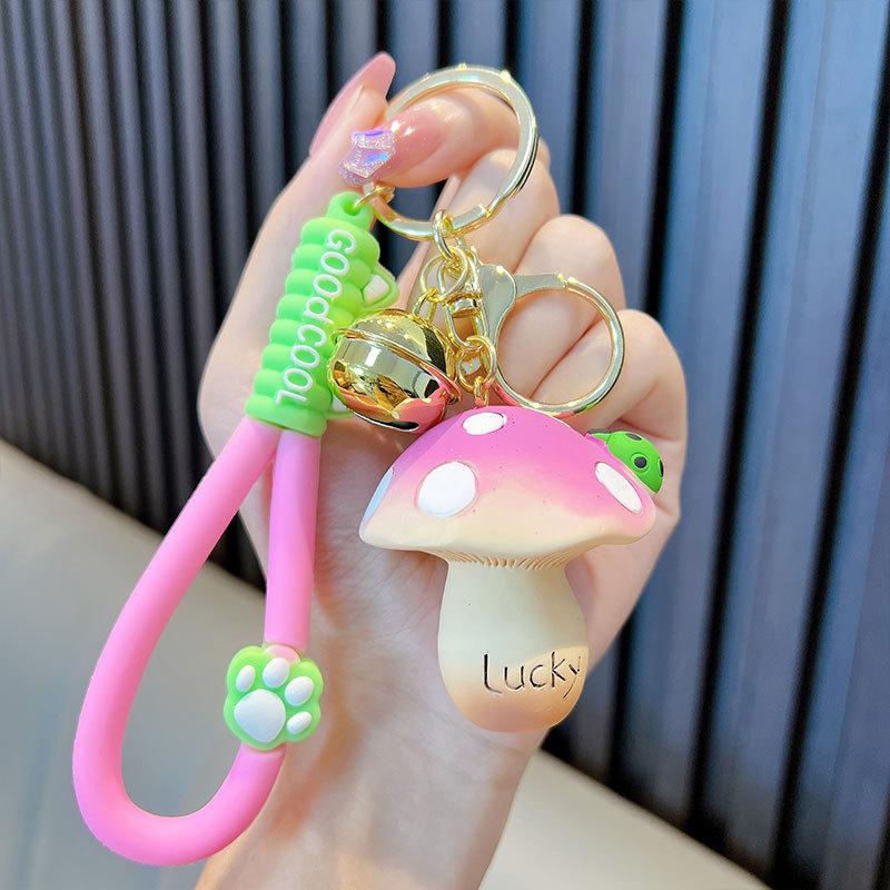 Creative Lucky Resin Mushroom Key Chain Lady Cute Car Bag Pendant Keyrings Accessories Gifts