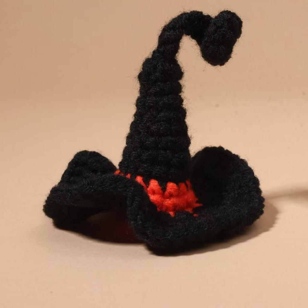 Valentine's Pearl Desktop Goose Set with Mini Knitted Hat & Adjustable Wings Clothing