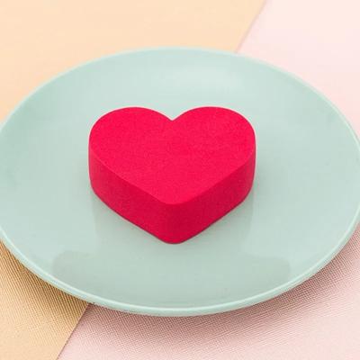 2 stücke 6,5x5,5x2 CM Rose Rot Herz Make-Up Weichen Schwamm Puff Nass und Trocken Dual verwenden Flüssige Foundation Schönheit Schwamm Kosmetische Werkzeuge Billig