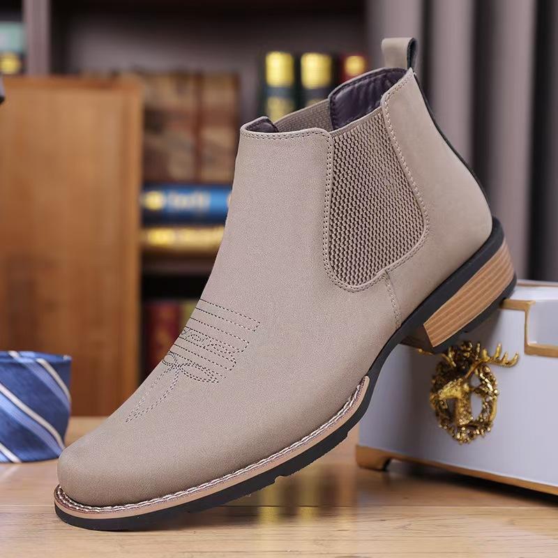 Cross-border men s black matte Chelsea boots casual square head embroidered high-top short boots British casual leather boots 39