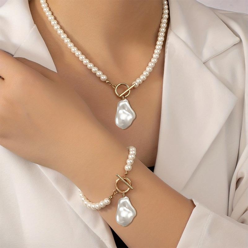 Multi-layer baroque imitation pearl necklace collarbone chain bracelet set retro light luxury niche neck chain fashion