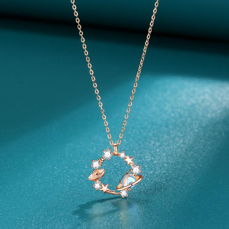 

Ожерелье Wreath Dream Mori Starry Sky Wish Meteor. Женский нишевый аксессуар высокого класса.