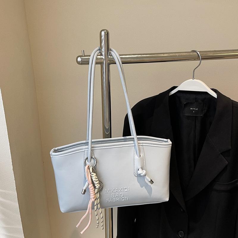 Premium Texture Large-capacity Bag Women's New Fashion Commuter Shoulder Bag Versatile Portable Tote Bag