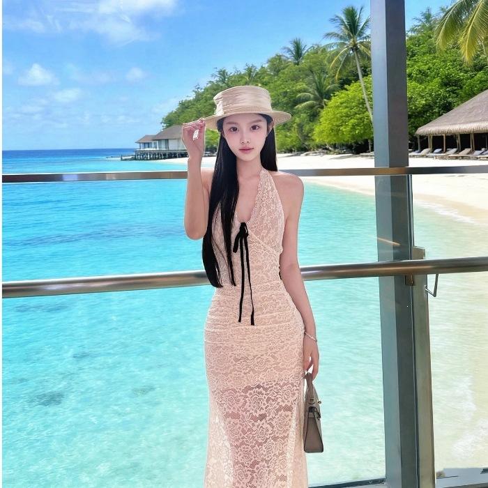 [] Temperament gentle wind neck halter long skirt slim lace women s summer new sexy pure desire S