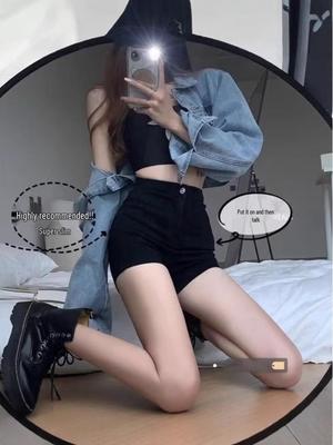 Gonne e pantaloni da donna – Pantaloncini