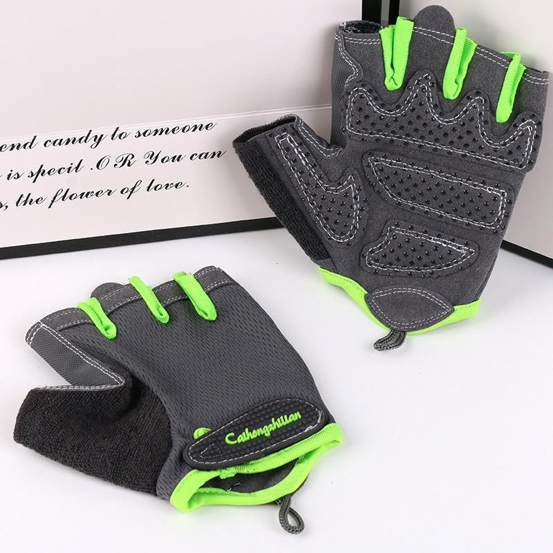 

Sports Gloves Spring and Summer Outdoor Mountaineering Training Thin Breathable Fitness Roller Skating Half Finger Gloves L