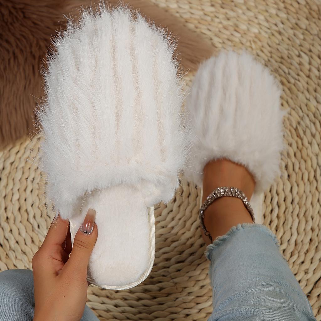 Fashion Closed Toe Fluffy Fur Slippers for Women Winter Plush Warm Indoor Home Slippers Woman Lightweight Flat Heels Couple Furry Slides