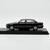 1:64 BMW E38 BMW 750il 7 Series die-cast simulation alloy car model collection ornament, children's toy.
