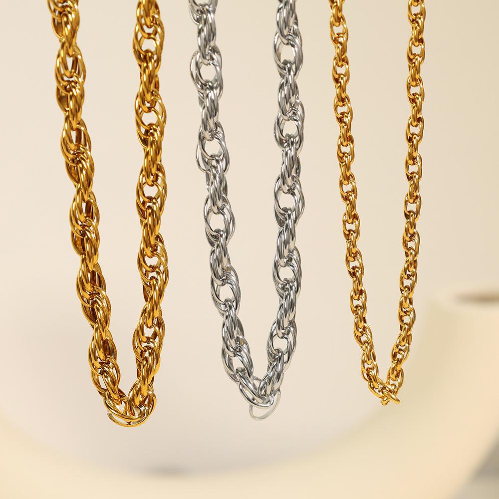 Coarse Twist Simple Butterfly Necklace Female Trendy Hip-Hop Water Waveform Bracelet Temperament Cold Titanium Steel Gold-Plated Collarbone Chain