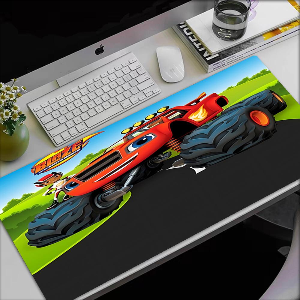 Tappetino Mouse Tema Camion, Base in Gomma Antiscivolo, Multifunzionale per Ufficio e Casa, Perfetto per la Personalizzazione dello Spazio di Lavoro.