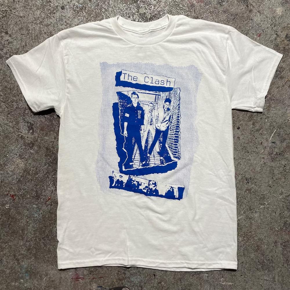 Vtg  The Clash Band In Concert Cotton White For Men Women Shirt SE141 Unisex T-Shirt S