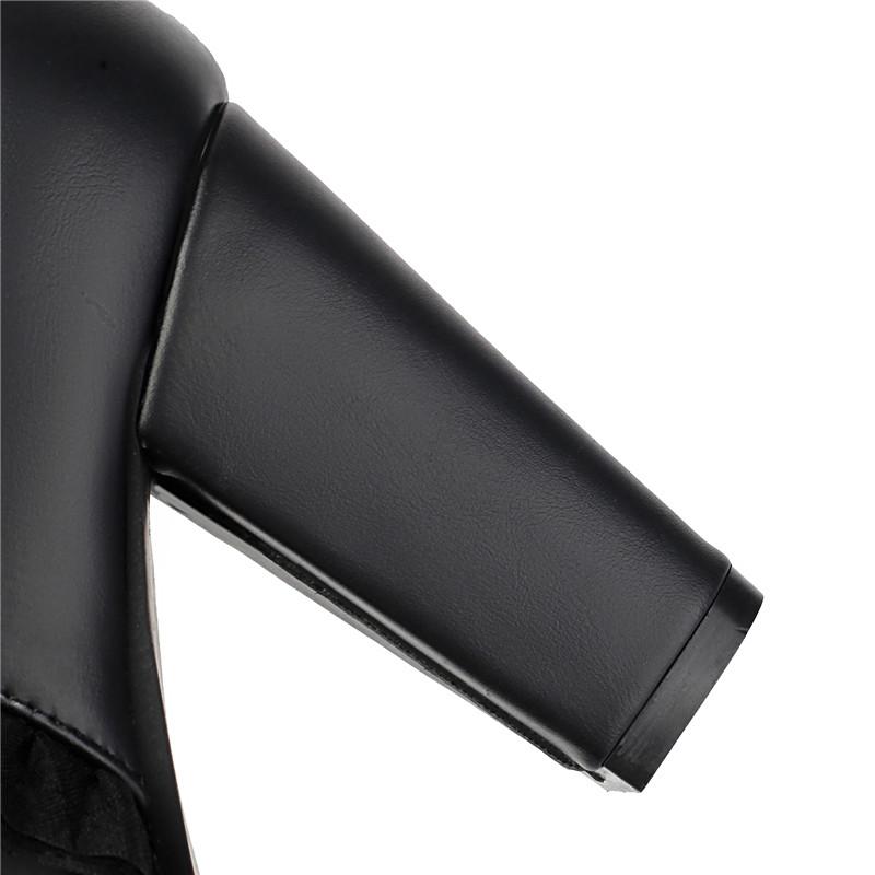 Women's High-heeled Short Boots Autumn and Winter New Waterproof Table Thick-heeled Large-size Roman Short Boots