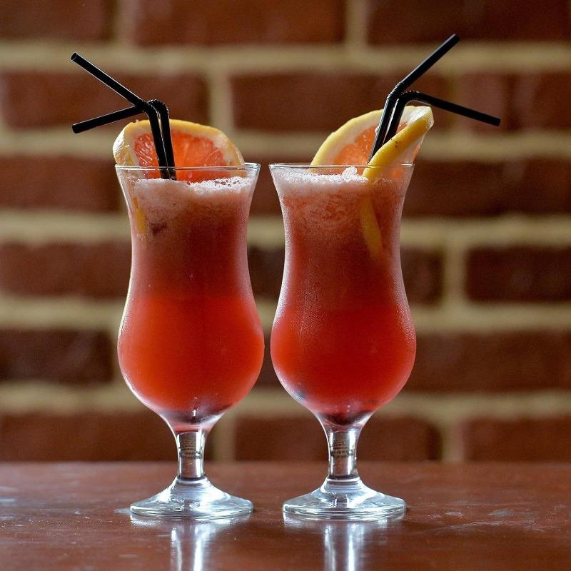 100pcs Thick and Durable Black Straws, Length 8.27 Inches/21cm, Diameter 0.24 Inches/0.6cm, Suitable for Kitchen,Milk, Soda