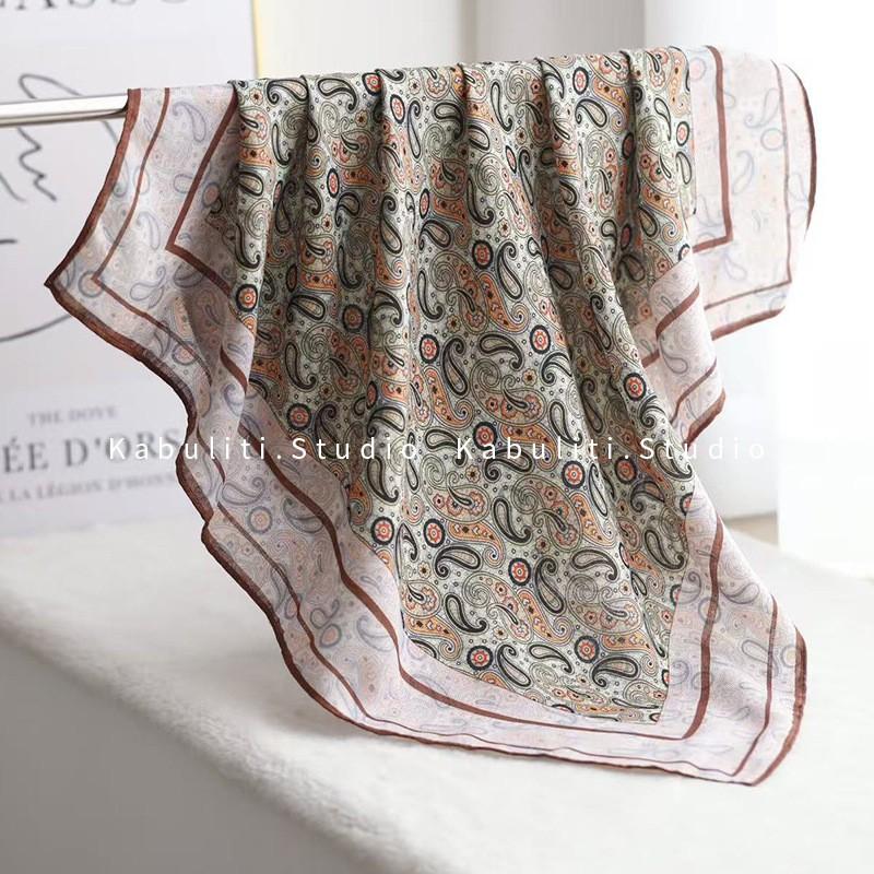 70x70cm Lightweight Square Scarf Women Vintage Black Floral Print Silk-Feel Neck Wrap UV Protection Stylish Accessory