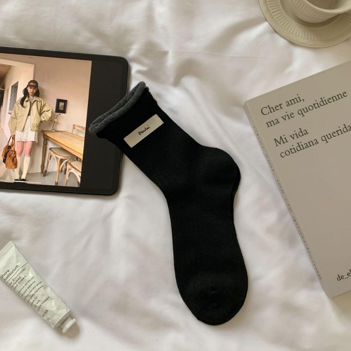 

Ultra-Thin Contrasting Color Shuangluo Mouth Cloth Standard Medium Tube Socks Versatile Soft Stacking Socks College One size fits all чорний