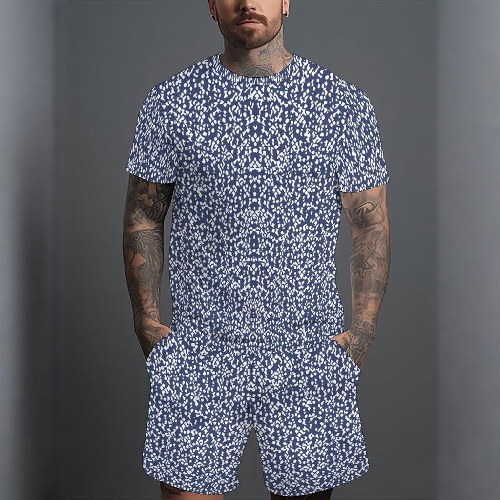 Men Diagonal Orange Yellow Stripe Split Print Short Sleeve Tee And Matching Shorts Two Piece Outfit
