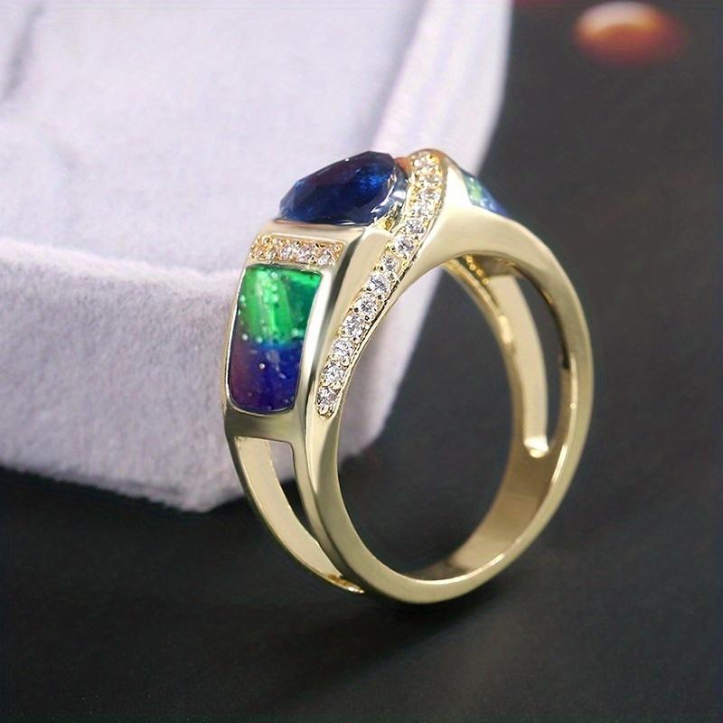 Elegant Vintage Triangle Cut Sea Blue Ring with Synthetic Zirconia Accents – Golden-Plated Copper Band for Women, Perfect Wedding or Bridesmaid Party