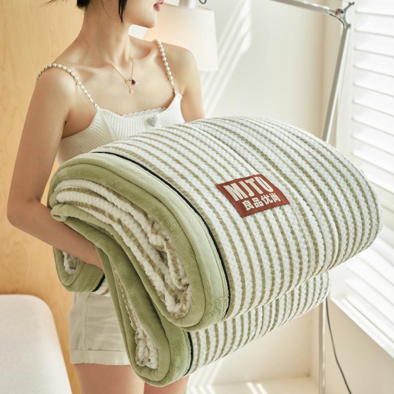 Thickened Three-Layer Baby Milk Fleece Quilted Blanket - Warm, Solid Color, Skin-Friendly Nap Blanket.