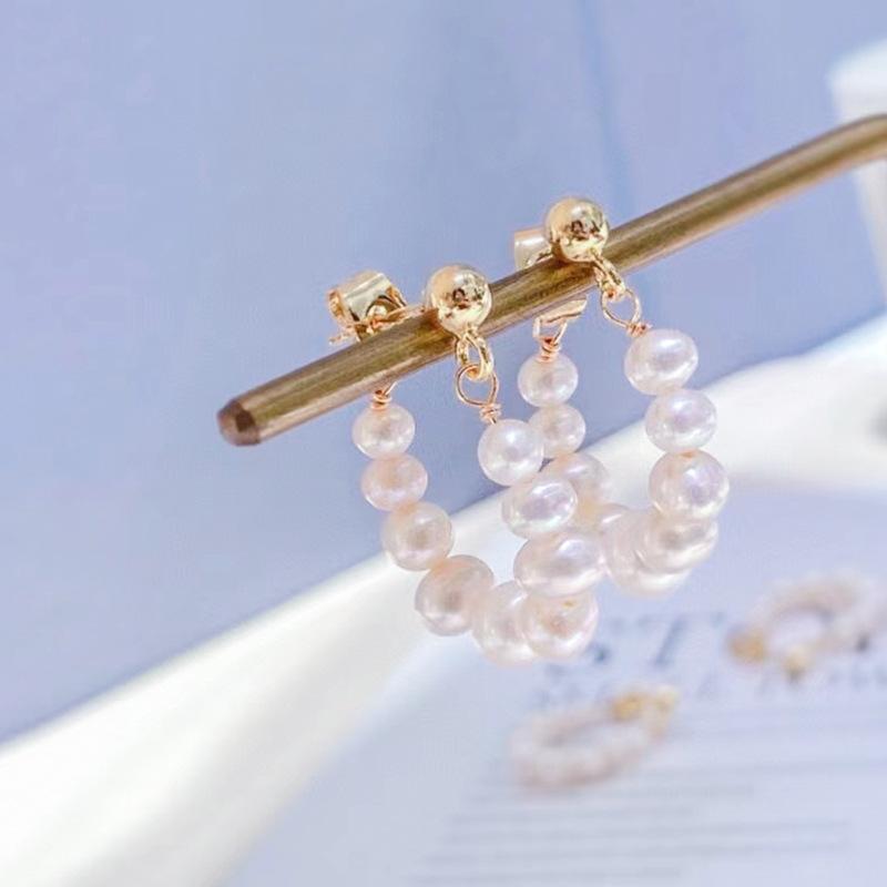 Simple circle natural freshwater pearl stud earrings women's s911 silver needle light luxury high-end niche design earrings earrings