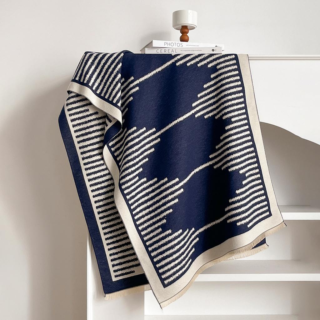 Winter Geometric Splicing Letters Versatile Simple Neck Protection Warm Scarves High Temperament Women Two-Sided Jacquard Shawl