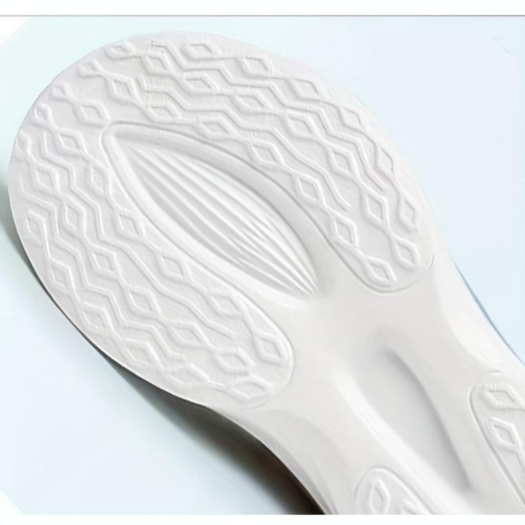 Men's Shoes for Spring and Summer: Breathable Mesh Surface, Ultra-light Soft Sole, Anti-slip and Shock-absorbing Student Running Casual Sports Shoes