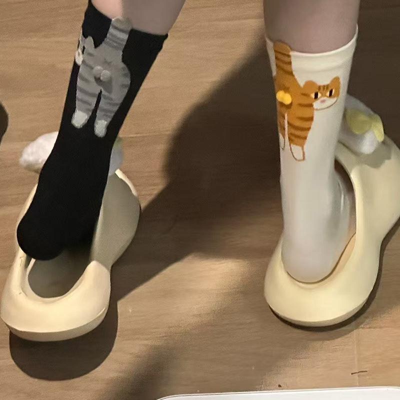 Damskie skarpetki z kreskówkowym kotem, dzwoneczkiem i pomponem, na lato, z bawełny, słodkie, japońskie, zabawne, sportowe, średniej długości, 36-42