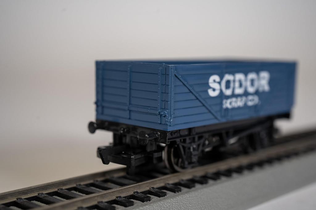 Bachman HO Gauge Thomas the Tank Engine Sodor Open Freight Car Blue Railway Model Freight Car 28-77003